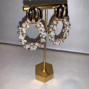 So sophisticated Pearl Earrings